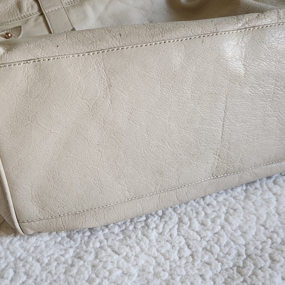 Mulberry Alexa (Regular) in White Soft Buffalo with rose gold hardwear - Picture 10 of 12